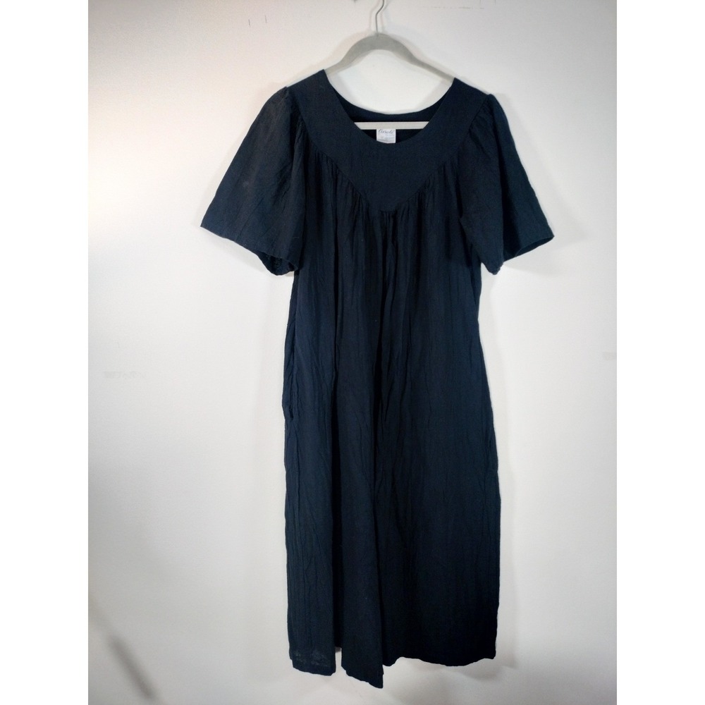 Vintage Carole 100% Cotton black Muumuu/Nightgown/House Dress (Made in USA)